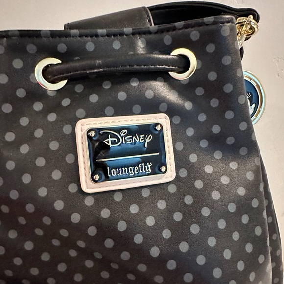Minnie Mouse Disney Loungefly Handbag with crossbody strap - Picture 7 of 10